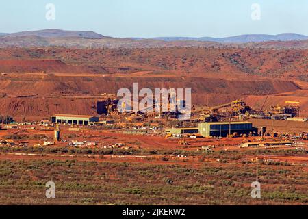 Marandoo iron ore mine Stock Photo