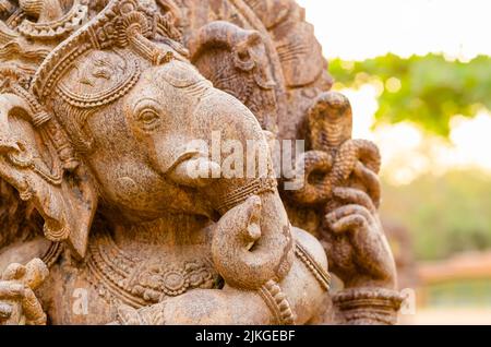 Ganesha White Body Standing Position Facing Stock Photo 1477750721 |  Shutterstock