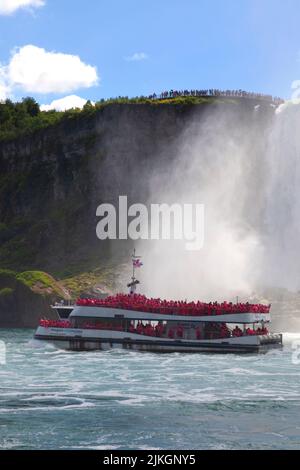 The tourist boat at the foot of Niagara Falls, Ontario, Canada Stock Photo