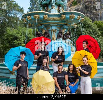 Friends tv series fountain hi-res stock photography and images 