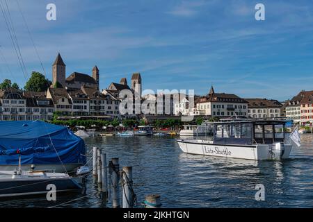 Rapperswil Jona: Rapperswil as seen from lake Zurich on Switzerland, Rapperswil is a former municipality in Switzerland Stock Photo