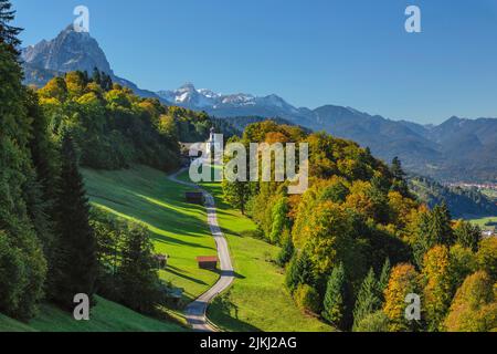 View to Wamberg against Zugspitze (2962m) near Garmisch-Partenkirchen, Upper Bavaria, Bavaria, Germany Stock Photo