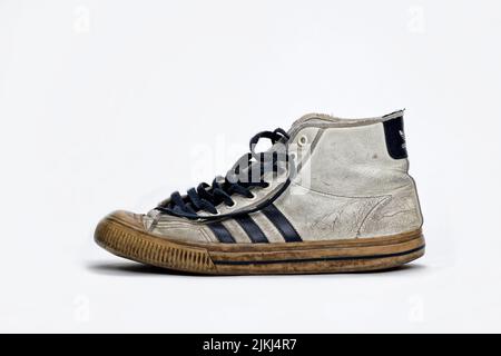 adidas gazelle silver green womens adidas x End. Superstar Vintage 'Tying The Knot' Core Black / Off White Sneakers Black / End