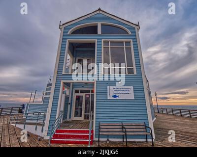 The Ruby's Diner at Oceanside Pier against the cloudy sky. California, United States. Stock Photo