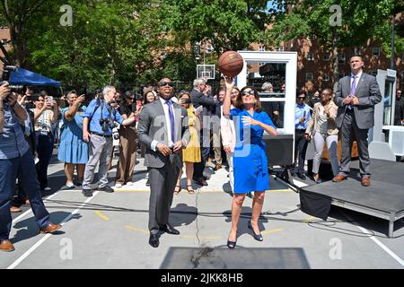 Governor Kathy Hochul (L) and mayor Eric Adams (R) launch campaign 