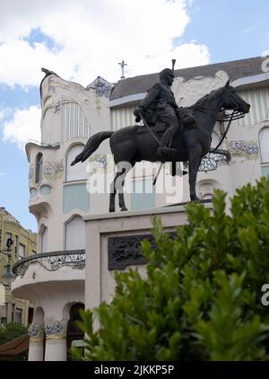 Reök Palace is a mind-blowing green-and-lilac art nouveau structure ...