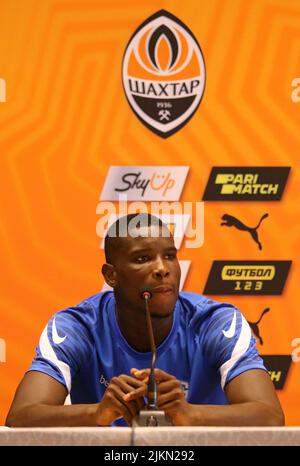 KYIV, UKRAINE - AUGUST 10, 2021: Genk player Paul Onuachu attends the press-conference after the UEFA Champions League third qualifying round game against Shakhtar Donetsk in Kyiv Stock Photo