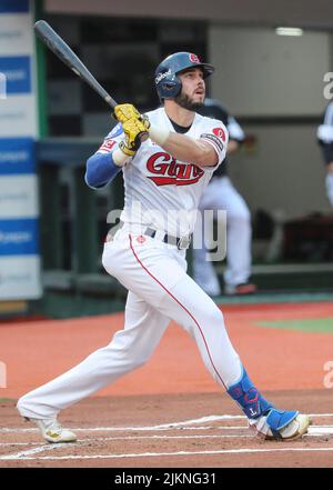 14th Apr, 2022. Baseball: LG Twins vs. SSG Landers LG Twins starter Sohn  Joo-young throws a pitch during a Korea Baseball Organization regular  season game against the SSG Landers at Jamsil Baseball