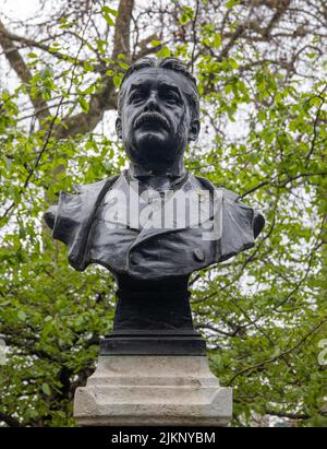 The bust of memorial to Arthur Sullivan by William G. John in the Victoria Embankment Gardens Stock Photo