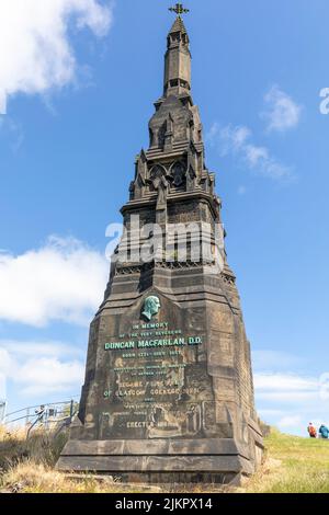 Glasgow necropolis and monument to Duncan Mcfarlan Scottish politician and former vice chancellor glasgow university,Scotland,UK Stock Photo