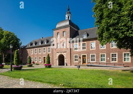 Germany, Ahaus, Westmuensterland, Muensterland, Westphalia, North Rhine-Westphalia, NRW, Ahaus District Court at the Suemmermannplatz in outer ward buildings of the Ahaus Castle, main building Stock Photo