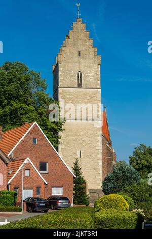 Germany, Ahaus, Westmuensterland, Muensterland, Westphalia, North Rhine-Westphalia, NRW, Ahaus-Wuellen, Saint Andreas Church, Catholic parish church Stock Photo