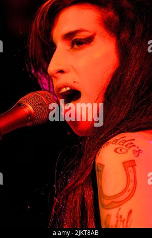 An English singer-songwriter Amy Winehouse performing live at the Roxy Theater in West Hollywood Stock Photo