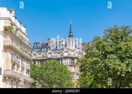 Paris, beautiful buildings, place de la Nation in the 11e district Stock Photo