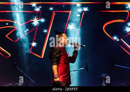 New Delhi, India. 02nd Aug, 2022. Kailash Kher performing at Tiranga Utsav, organised by Ministry of Culture to celebrate the contribution of Shri Pingali Venkayya to the nation on the occasion of his 146th Birth Anniversary on 2nd August 2022.Kailash Kher is an Indian playback singer and music composer. (Photo by Mohsin Javed/Pacific Press) Credit: Pacific Press Media Production Corp./Alamy Live News Stock Photo