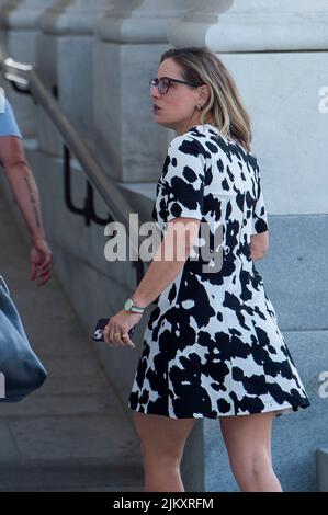 Washington, Vereinigte Staaten. 03rd Aug, 2022. United States Senator Kyrsten Sinema (Democrat of Arizona) arrives for a vote at the US Capitol in Washington, DC, Wednesday, August 3, 2022. Credit: Rod Lamkey/CNP/dpa/Alamy Live News Stock Photo