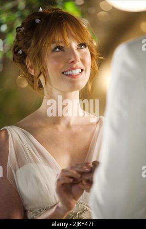 ALICIA WITT, BACKYARD WEDDING, 2010 Stock Photo - Alamy