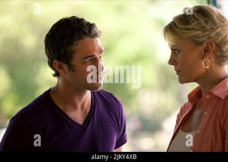 TAYLOR KINNEY, MARGUERITE MACINTYRE, THE VAMPIRE DIARIES : SEASON 2, 2010 Stock Photo