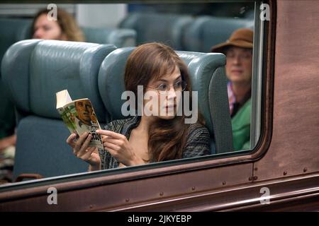 ROSAMUND PIKE, BARNEY'S VERSION, 2010 Stock Photo