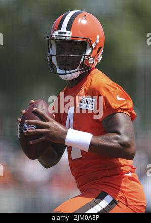 Cleveland, United States. 17th Dec, 2022. Cleveland Brown's quarterback  Deshaun Watson (4) throws a pass under pressure from Baltimore Ravens  Justin Madubuike (92) in the first half in Cleveland, Ohio December 17