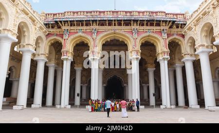 Inside View of Thirumalai Nayakkar Palace, Peoples Taking Group Photo in Palace, Madurai, Tamilnadu, India. Stock Photo