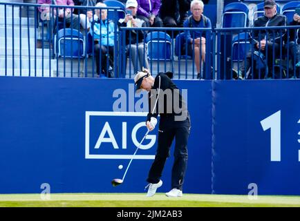 Gullane, Scotland, UK. 4th  August 2022. Opening round of the AIG Women’s Open golf championship at Muirfield in East Lothian. Pic; Charlie Hull drives at 1st hole.  Iain Masterton/Alamy Live News Stock Photo