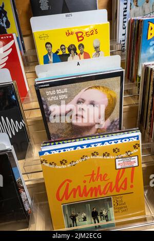 The Barnes & Noble Booksellers on Fifth Avenue carries a selection of vinyl records, NYC, USA  2022 Stock Photo