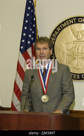 Technology Administration - 2002 NATIONAL MEDAL OF TECHNOLOGY LAUREATES RECEPTION Stock Photo