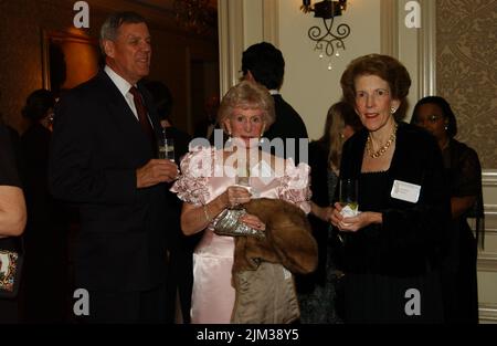 Technology Administration - 2002 NATIONAL MEDAL OF TECHNOLOGY LAUREATES RECEPTION Stock Photo