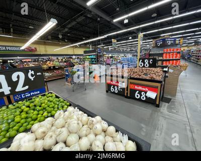 Augusta, Ga USA - 11 28 21: Walmart grocery store interior Produce displays and prices Stock Photo