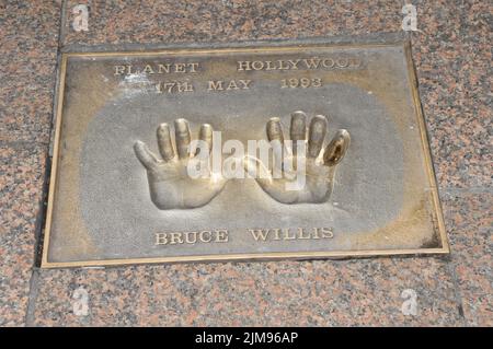 Bruce Willis handprints Stock Photo