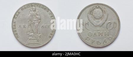 Set of commemorative coin 1 ruble USSR from 1965, shows Soviet War Memorial at Treptower Park, Berlin Stock Photo