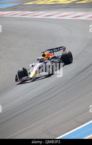 A race car on a track racing at high speed during the 2022 French Grand Prix Formula 1 event Stock Photo