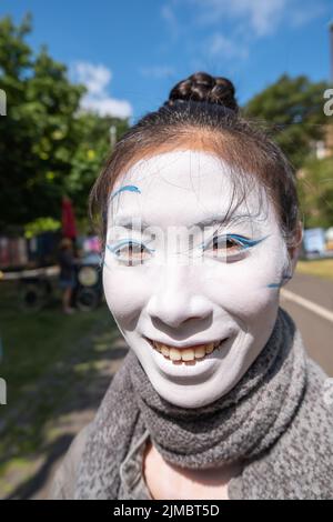 Edinburgh, Scotland, UK. 5th August, 2022. A performer promoting the show The Whisper Of The Waves on at Summerhall during The Edinburgh Fringe Festival. Credit: Skully/Alamy Live News Stock Photo