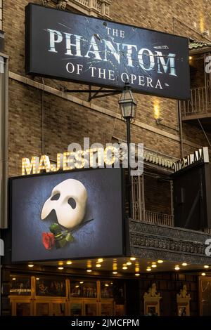 The Majestic Theatre, 245 W. 44th Street, featuring 'Phantom of the Opera'  Times Square, NYC  2022 Stock Photo