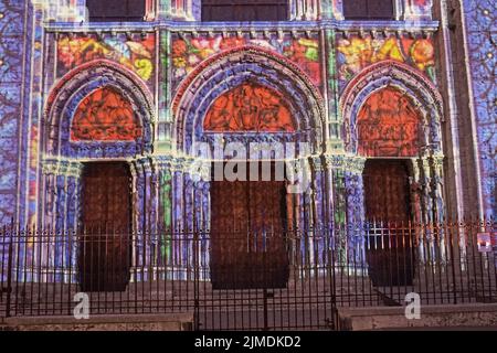 Chartres Light Chartres light shaw, Chartres, France Stock Photo - Alamy