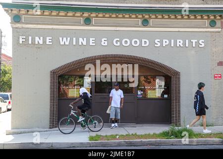 The Fine Wine and Good Spirits store on Allegheny Avenue in Franklin ...