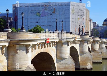 Paris,  French ,   Bridge  Pont Neuf Stock Photo