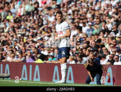 6th August 2022;   Tottenham Hotspur Stadium. Tottenham, London, England; Premier League football, Tottenham versus Southampton: Ivan Perisic of Tottenham Hotspur