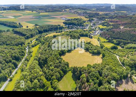 Luftbild, Ortsansicht Ruthmecke, Volkringhausen, Balve, Sauerland, Nordrhein-Westfalen, Deutschland, Bundestraße 515, DE, Europa, Fernsicht, Hameloh, Stock Photo