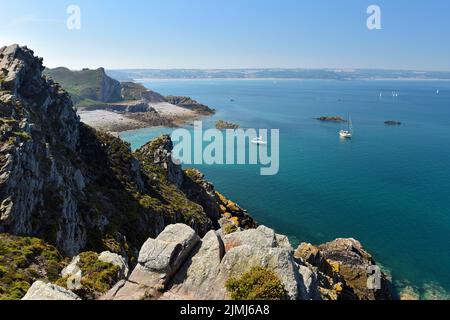 Beautiful view of Port-Blanc cove ("anse de Port-blanc" in french) next to Cape Erquy with Saint Brieuc bay in the background. Stock Photo