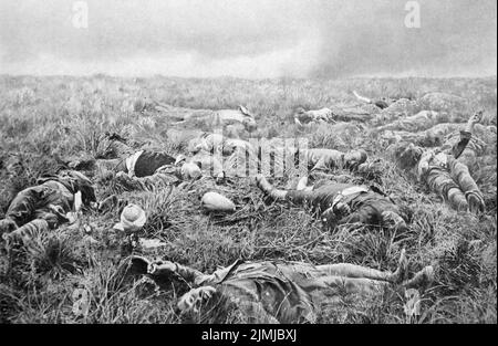 British casualties lie dead on the battlefield after the Battle of Spion Kop, 24 January 1900. Stock Photo