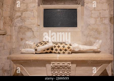 The crypt of the collégiale Notre-Dame et Saint-Laurent in Eu was the burial place of Saint Laurent O'Toole and the Counts of Eu, Normandy Stock Photo