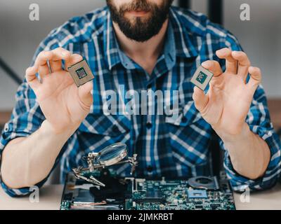 tech support disassembled laptop engineer cpu Stock Photo
