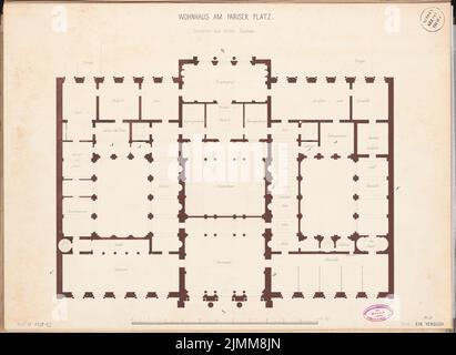 Böckmann Wilhelm (1832-1902), palace-like house in Berlin. Schinkel competition 1858 (1857): floor plan 1st floor; Scale bar. Tusche watercolor on the box, 46.8 x 64.1 cm (including scan edges) Stock Photo