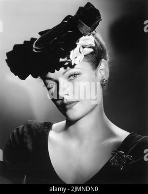 GENE TIERNEY 1945 Portrait publicity for Twentieth Century Fox Stock Photo