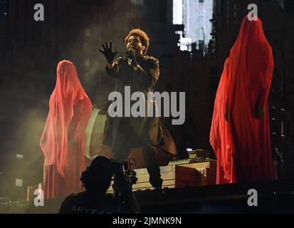 Miami Gardens, FL, USA. 06th Aug, 2022. The Weeknd performs during The After Hours Til Dawn Global Stadium Tour performs at Hard Rock Stadium on August 6, 2022 in Miami Gardens, Florida. Credit: Mpi04/Media Punch/Alamy Live News Stock Photo