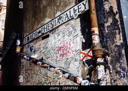 Brighton, UK. 6th August, 2022. A sign indicates the location of Quadrophenia Alley. Quadrophenia alley became a shrine to Mods following its appearance in the cult Mods and Rockers film Quadrophenia which was set in Brighton in the 1960s. Credit: Mark Kerrison/Alamy Live News Stock Photo