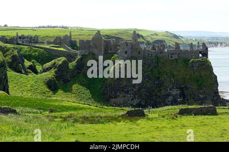 Dunluce Castle, Dún Libhse, County Antrim, Northern Ireland, Tuaisceart Éireann, United Kingdom, Europe Stock Photo
