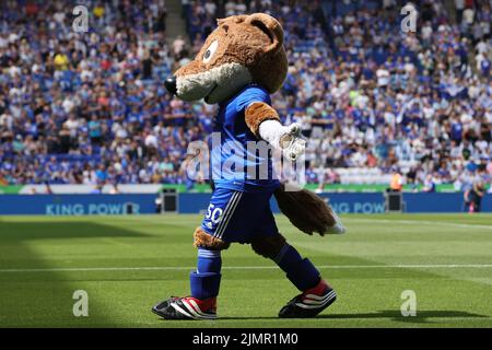 Leicester, UK. 7th August, 2022. The Leicester City mascot Filbert Fox is seen ahead of kickoff during the Premier League match between Leicester City and Brentford at the King Power Stadium, Leicester on Sunday 7th August 2022. (Credit: James Holyoak | MI News) Credit: MI News & Sport /Alamy Live News Stock Photo